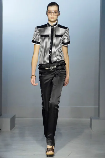 Look 8